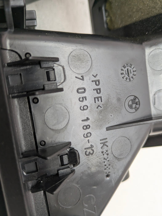 BMW E82 E88 135i 128i Center Dashboard Air Vent W/Hazard Light Switch 7059189