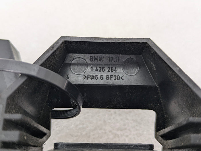 BMW E46 M3 330ci 328ci 325ci 323ci 320i Lower Radiator Mount Brackets Pair 7514402/1436264