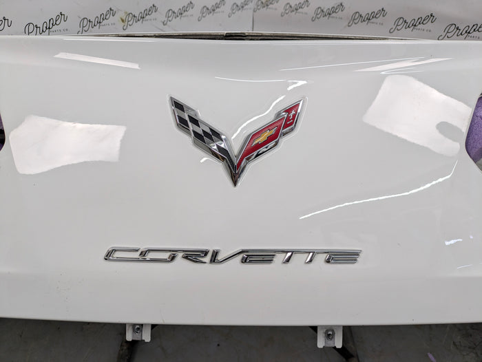 Chevrolet C7 Corvette Stingray Upper Rear Bumper Cover Arctic White (G8G) 84139444/84411653 *DAMAGED*