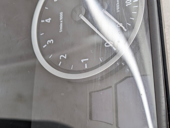 BMW E61 530xi Instrument Gauge Cluster Speedometer Tachometer Km/h Petrol 6974572 *Damaged*