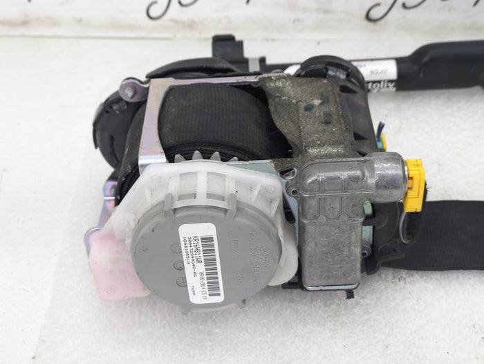 2015-2018 Audi Q3 8U Front Right Passenger Side Seat Belt & Pre Tensior 8U0857620