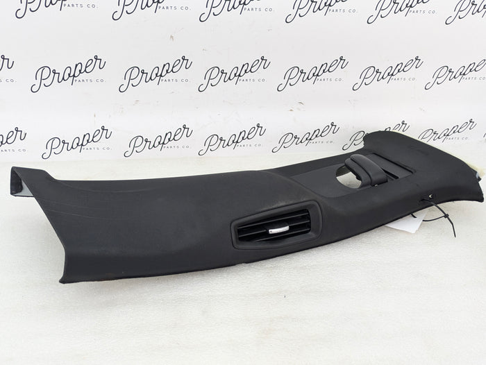 2021 Volvo V60 T6 R-Design Right B Pillar Trim/Seat Belt Guide 31479780/31479219/31469599