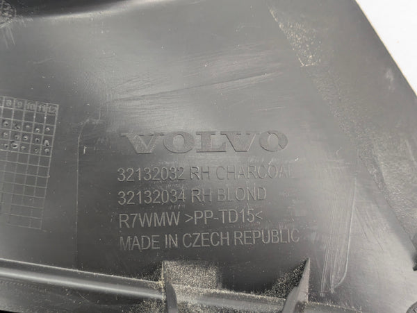 2021 Volvo V60 T6 R-Design Right Black D Pillar Trim Panel 32132032