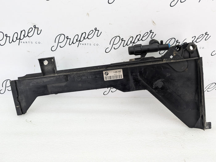 BMW E46 330ci 328ci 325ci 323ci 320i Coolant Expansion Tank Mounting Plate Manual Transmission 1436250