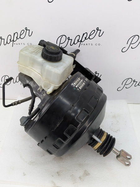 BMW E90 E91 E92 E93 335xi 335i Brake Booster & Master Cylinder 6785648