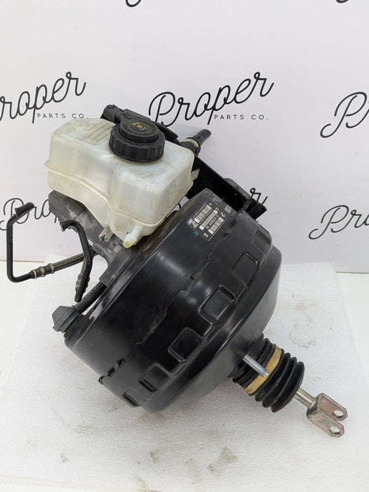 BMW E90 E91 E92 E93 335xi 335i Brake Booster & Master Cylinder 6785648