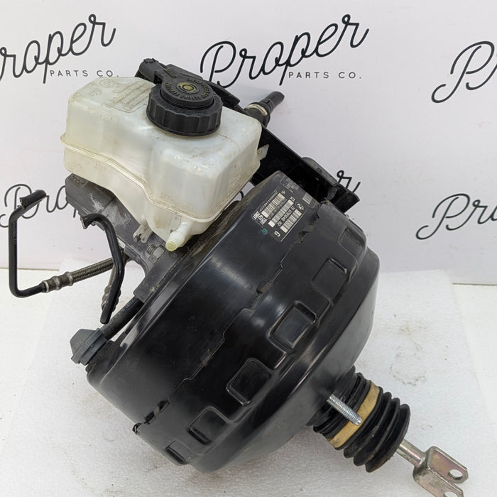 BMW E90 E91 E92 E93 335xi 335i Brake Booster & Master Cylinder 6785648