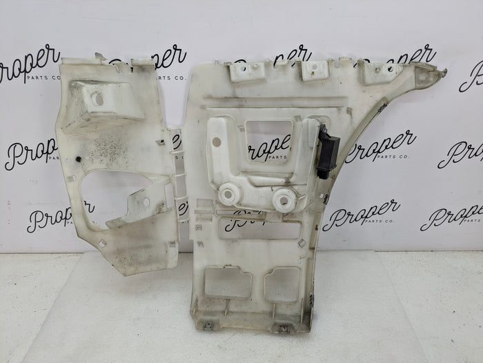 BMW E88 135i M Sport Rear Left/Driver Side Bumper Bracket Guide/Support 8045507
