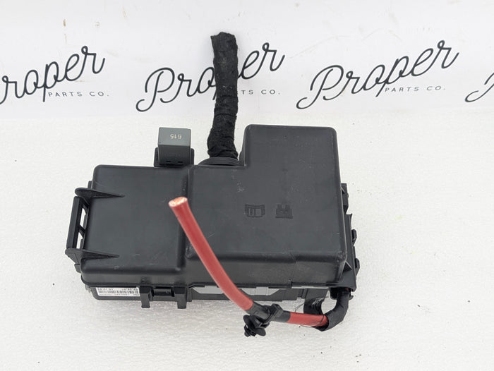 2021 Volvo V60 T6 R-Design Trunk Fuse Box Relay Junction Box 31384034