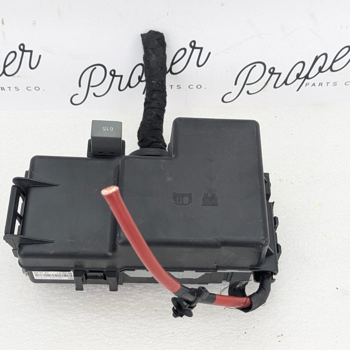 2021 Volvo V60 T6 R-Design Trunk Fuse Box Relay Junction Box 31384034
