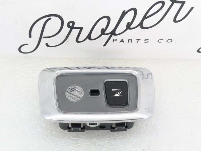 2021 Volvo V60 T6 R-Design Front Dome Light Lamp & Button 31457194