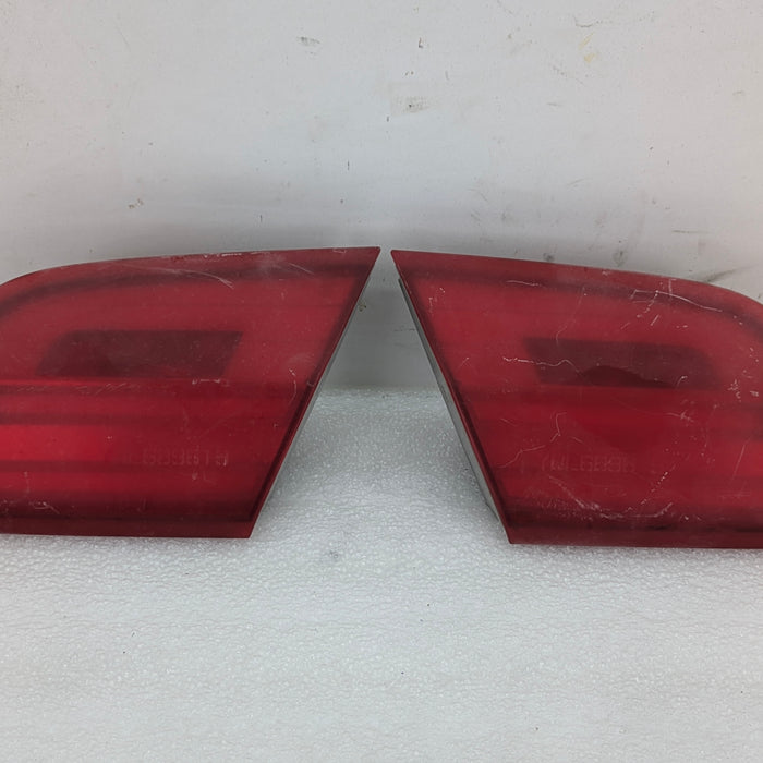 BMW E92 LCI Coupe M3 335xi 328xi Inner Trunk Tail Light Set Left Right 7252779/7252780