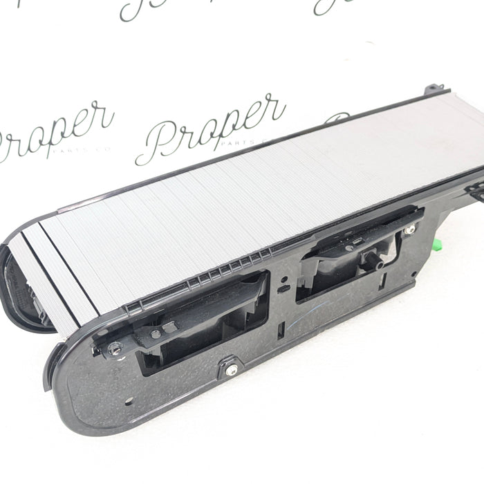 2021 Volvo V60 T6 R-Design Center Console Cup Holder W/Silver Roller Cover 32260733/32289726