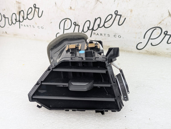 BMW G22 G23 G20 G26 430ix 330ix 330ex Right/Passenger Side Dashboard Air Vent 6848618