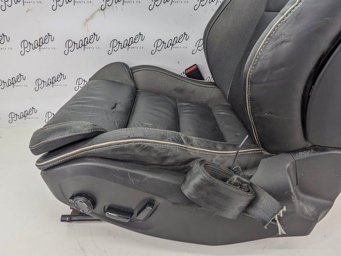 2021 Volvo V60 T6 R-Design Front Left/Driver Side Black Leather Heated Seat *DAMAGED*