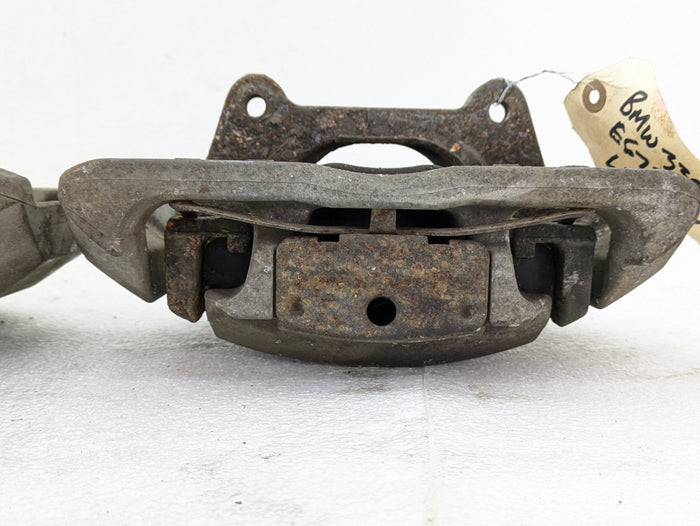 BMW E91 E92 E93 E90 335i/335xi Front Brake Calipers 34116773201/34116773202