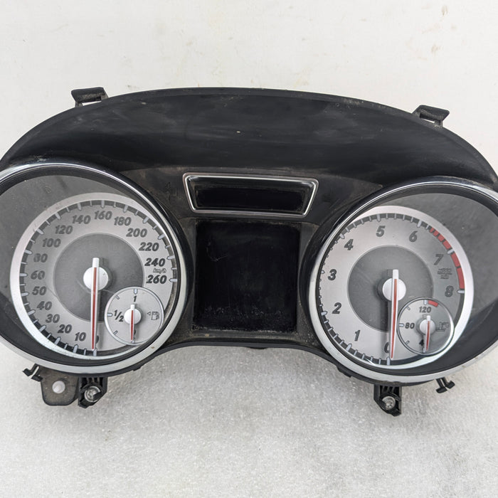 Mercedes-Benz CLA250 Instrument Gauge Cluster Speedometer A1179007500