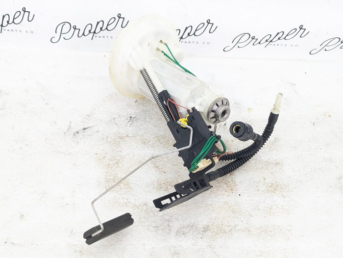 BMW E60 E61 M5/E63 E64 M6 Fuel Pump W/Level Sensor Right 2282690/2282689