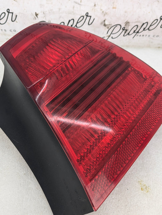 BMW E90 M3 335i 330i 328i 325i 323i Pre-LCI Right/Passenger Side Rear Outer Tail Light 7161956