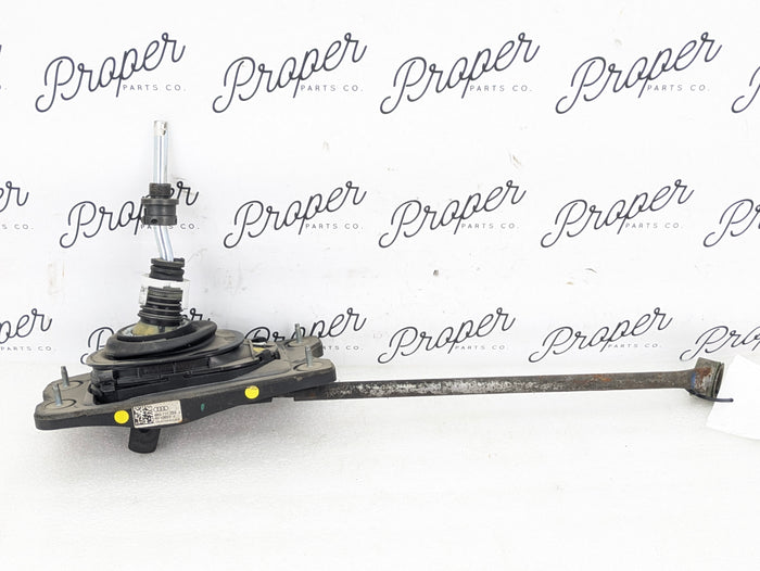 Audi B8/8T S5 Manual Transmission Gear Selector Lever & Shift Linkage 8K0711271A *DAMAGED*