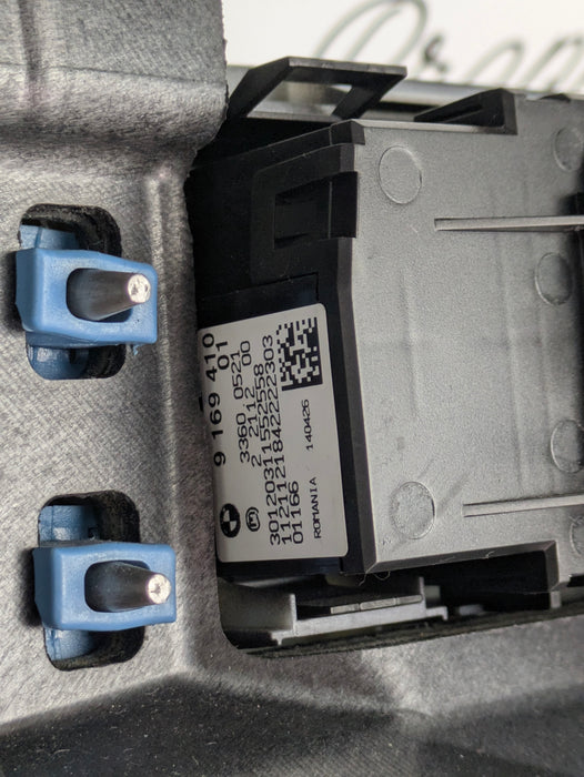 BMW E92 E91 E90 335xi 330xi 328xi 325xi 323i M3 Black Non-iDrive/Non-Navigation/Single Scoop Dashboard & Airbag 7143779