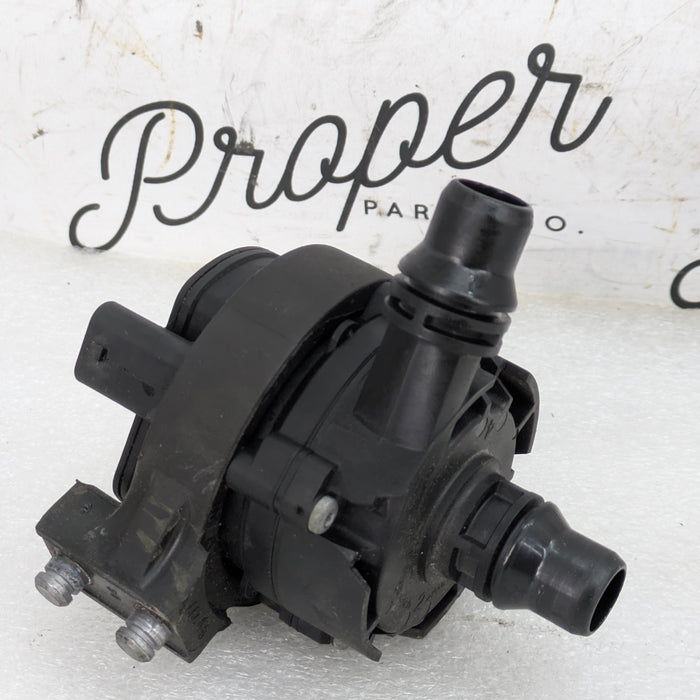 BMW F30 F32 F33 F34 F36 340xi 440xi B58 Engine Auxiliary Coolant Water Pump 8605322