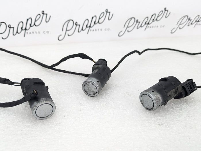 BMW E60 E61 M5 Front Bumper Harness & Parking Aid Ultrasonic Sensors White 6989071