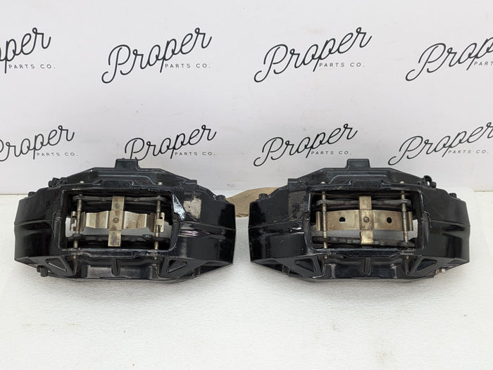 Chevrolet C7 Corvette Z51 Front Left/Right Black Brembo Brake Calipers Pair 22847805/22847810