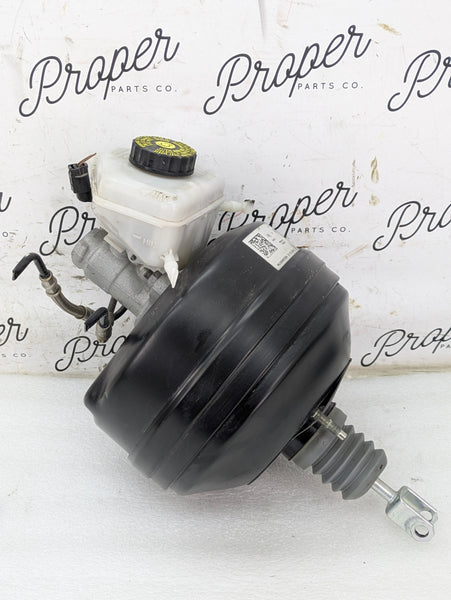 BMW F36 440xi Brake Booster & Master Cylinder Assembly 6872133