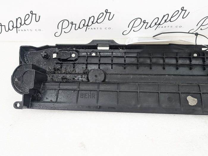 BMW E60 E61 M5 E63 E64 M6 Radiator Support Bracket Cover Trim 7519205 / 2282501