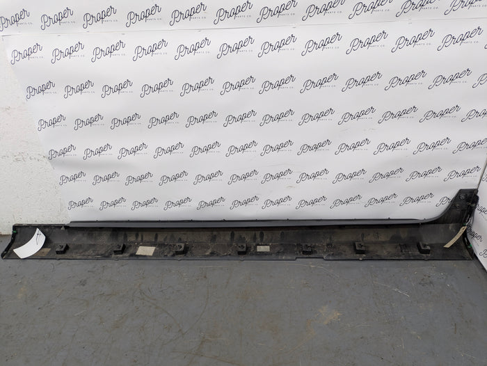 2021 Volvo V60 T6 R-Design Right/Passenger Side Skirt Osmium Gray Metallic (714) 31448912