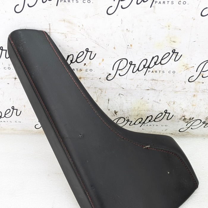 2018 Chevrolet 6th Gen Camaro 2SS Center Console Black Leather/Red Stitching Arm Rest 23200602 *DAMAGED*