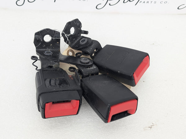 2015-2018 Audi 8U Q3 Rear 2nd Row Seat Belt Receiver Set 4G8857739/4G0857739