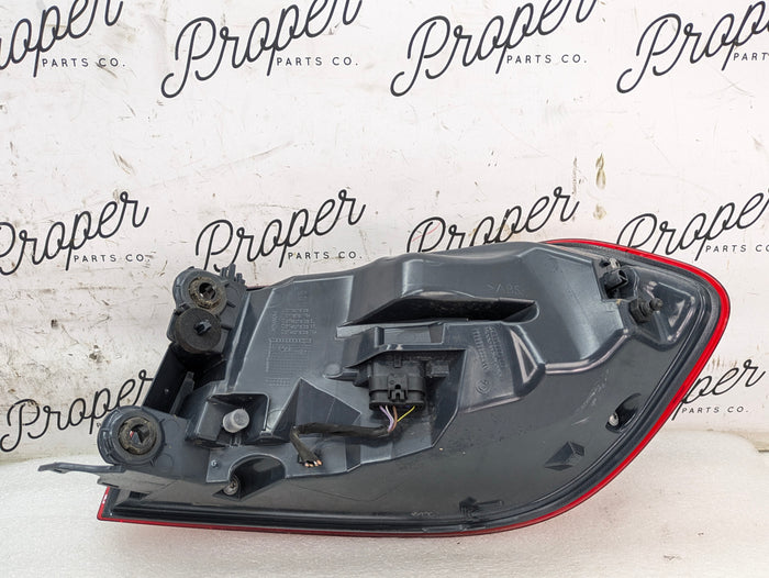 BMW F36 F32 F33 F82 F83 440xi 430xi M4 LCI LED Rear Left/Driver Side Outer Tail Light 8496525 *DAMAGED*