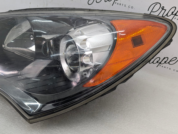 Hyundai BK1 Genesis Coupe Left/Driver Side Xenon Headlight 92101-2M0 *DAMAGED*