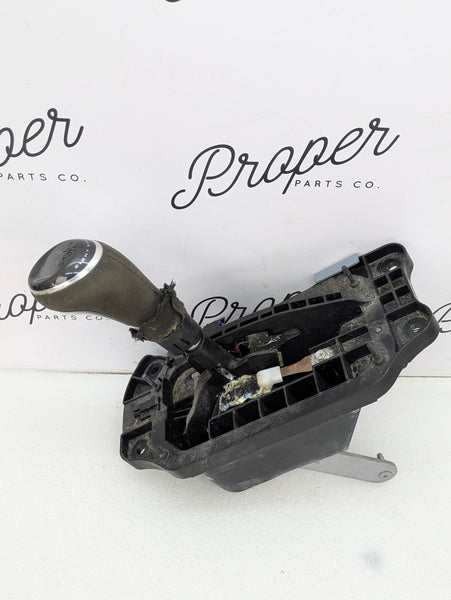 Chevrolet C7 Corvette Stingray 8-Speed Automatic Transmission Gear Shifter Selector 23320197 *DAMAGED*