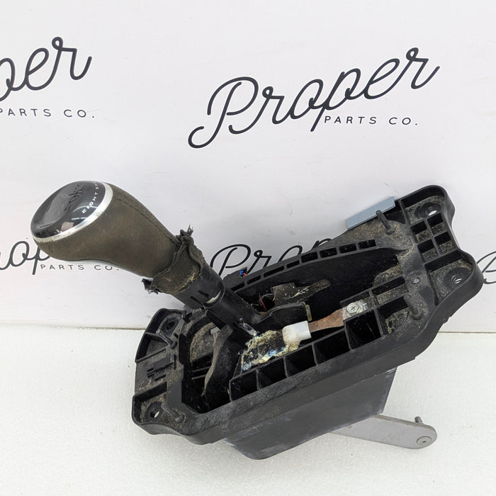 Chevrolet C7 Corvette Stingray 8-Speed Automatic Transmission Gear Shifter Selector 23320197 *DAMAGED*