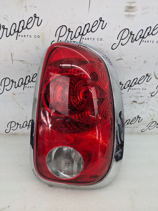 MINI R60 Countryman Right/Passenger Side Rear Tail Light & Trim 9808152