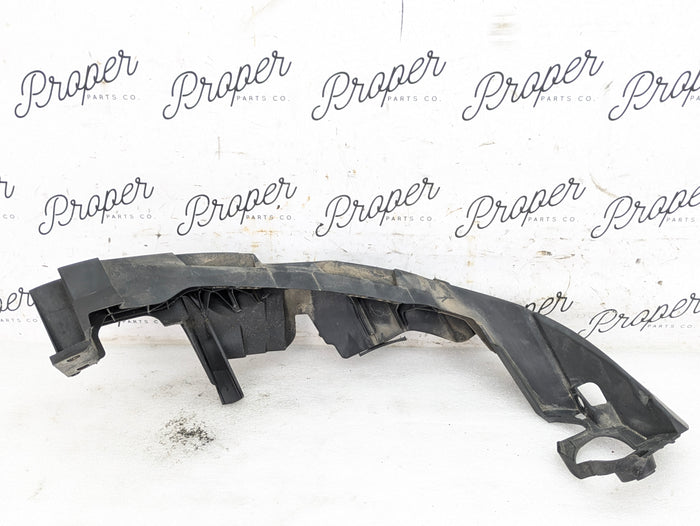 BMW E92 E93 335xi 328xi LCI Right/Passenger Side Headlight Mounting Bracket 7227926