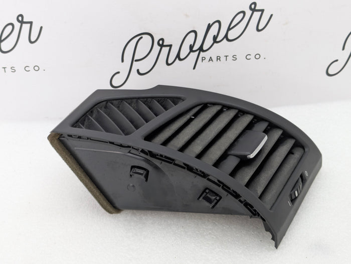 BMW E88 E82 135i 128i Right/Passenger Side Dashboard Air Vent 7059188