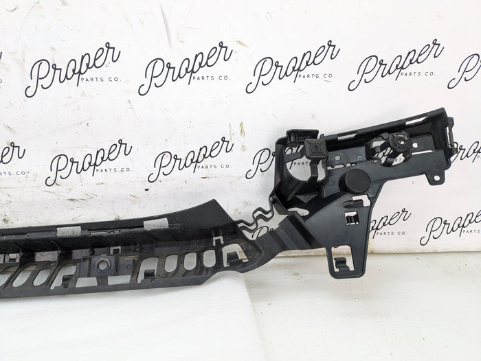 BMW F36 F32 F33 440xi 430xi 435xi 428xi Rear Bumper Center Support Mounting Bracket 7432637