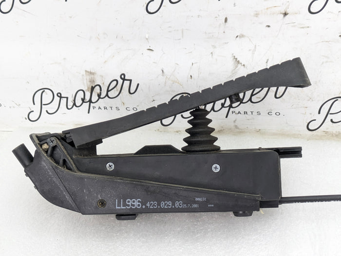 Porsche 996.2 911 Carrera 4 Accelerator Throttle Gas Pedal W/Cable 99642302903/99642338401