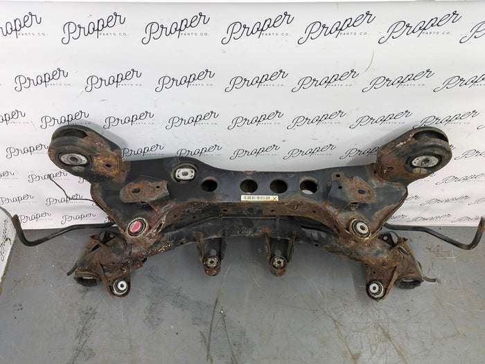 BMW E92 E93 E90 E91 3 Series Rear Subframe Crossmember W/Sway Bar 33316783713/6764427