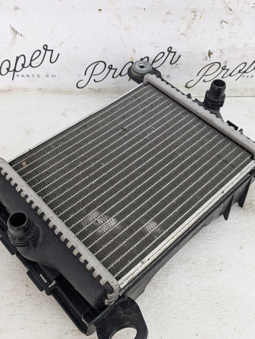 BMW F22 F23 228xi 228i M Sport N20 N26 Auxiliary Engine Oil Cooler & Plastic Shroud/Frame/Bracket 7600697/7600698