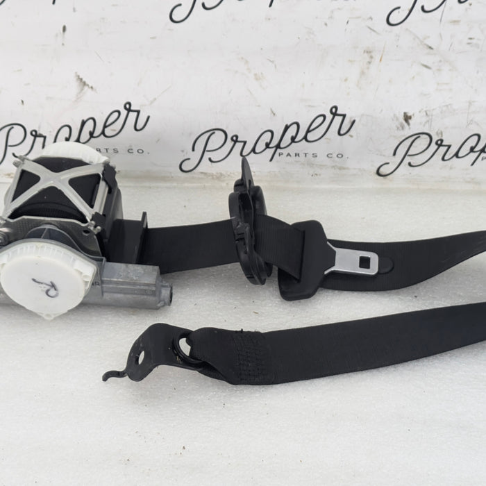 BMW F32 435xi 440xi 428xi 430xi F82 M4 Right/Passenger Side Front Seatbelt 7284486