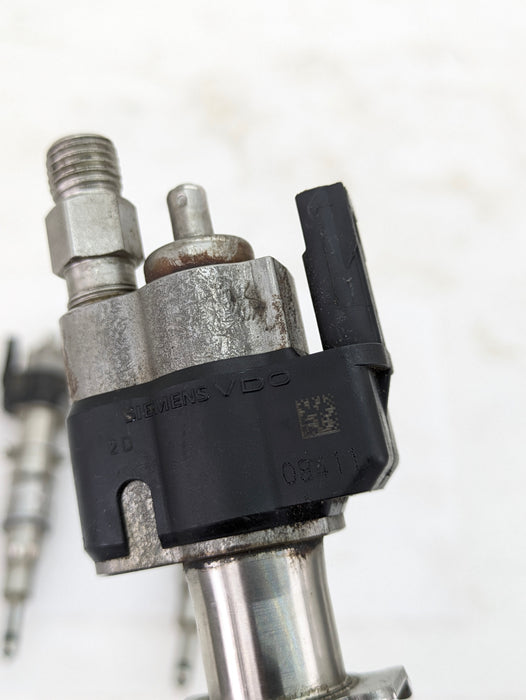 BMW E90 E92 E93 335i 335xi N54 High Pressure Fuel Injectors Index 9 (Set Of 6) 7585261-09 *Damaged*