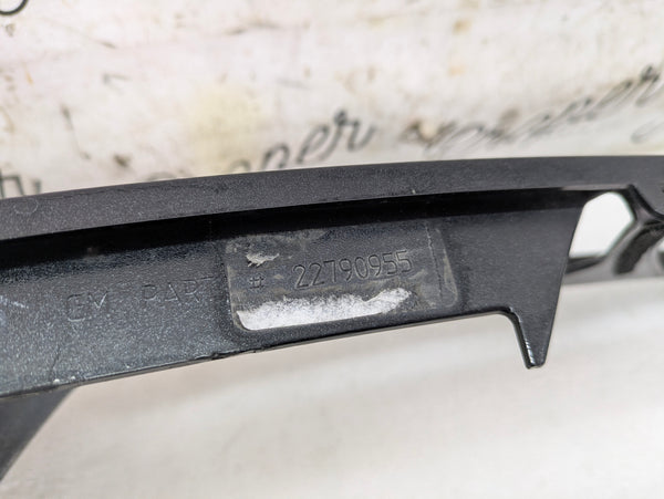 Chevrolet C7 Corvette Stingray Z51 Rear Right/Passenger Side Tail Light Surround Trim 22790955 *DAMAGED*