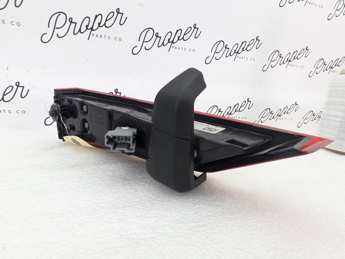 2021 Volvo V60 T6 R-Design Rear Right/Passenger Side Inner Hatch Tail Light 31468187 *DAMAGED*