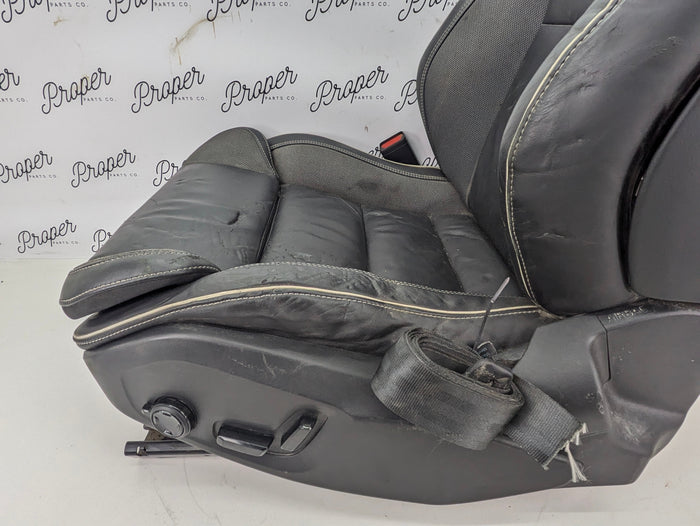 2021 Volvo V60 T6 R-Design Front Left/Driver Side Black Leather Heated Seat *DAMAGED*
