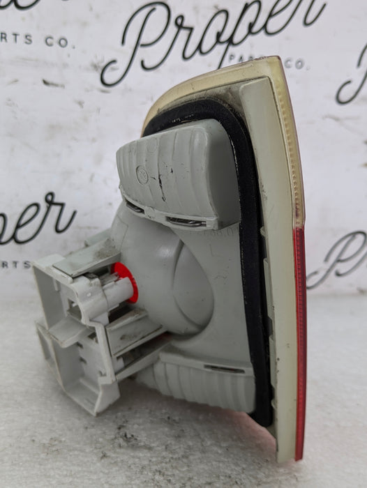BMW E61 530xi 550i 545i 525xi Wagon Left Trunk Lid Inner Tail Light 6925893